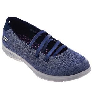 Skechers Navy Heather’s GOStep Pose Walking Shoe